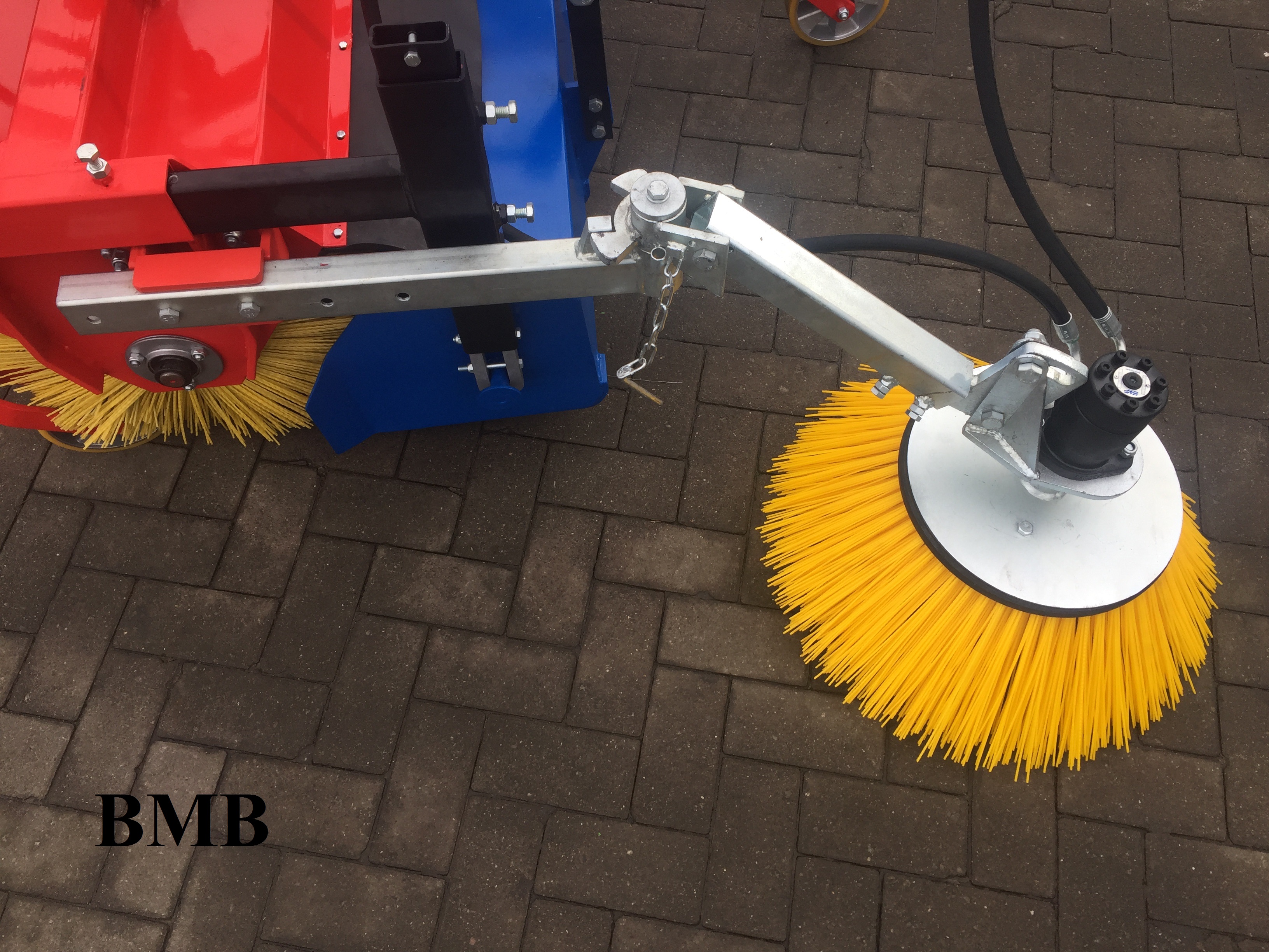 Seitenkehrbesen für Kehrmaschine BMB