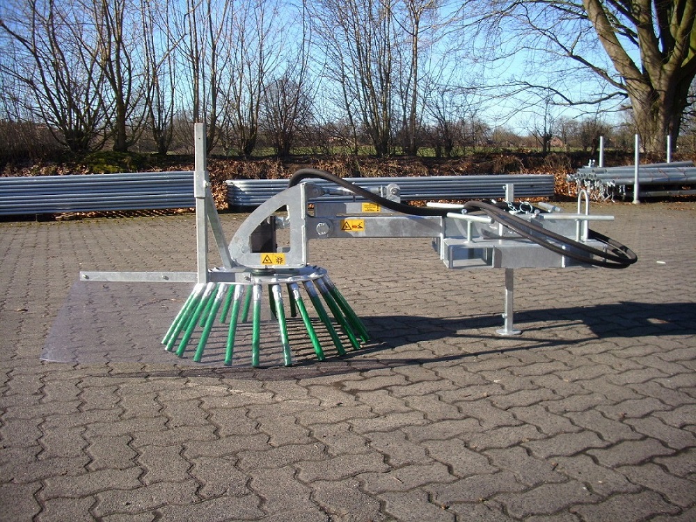 Wildkrautbesen BMB 800 mit Zöpfen