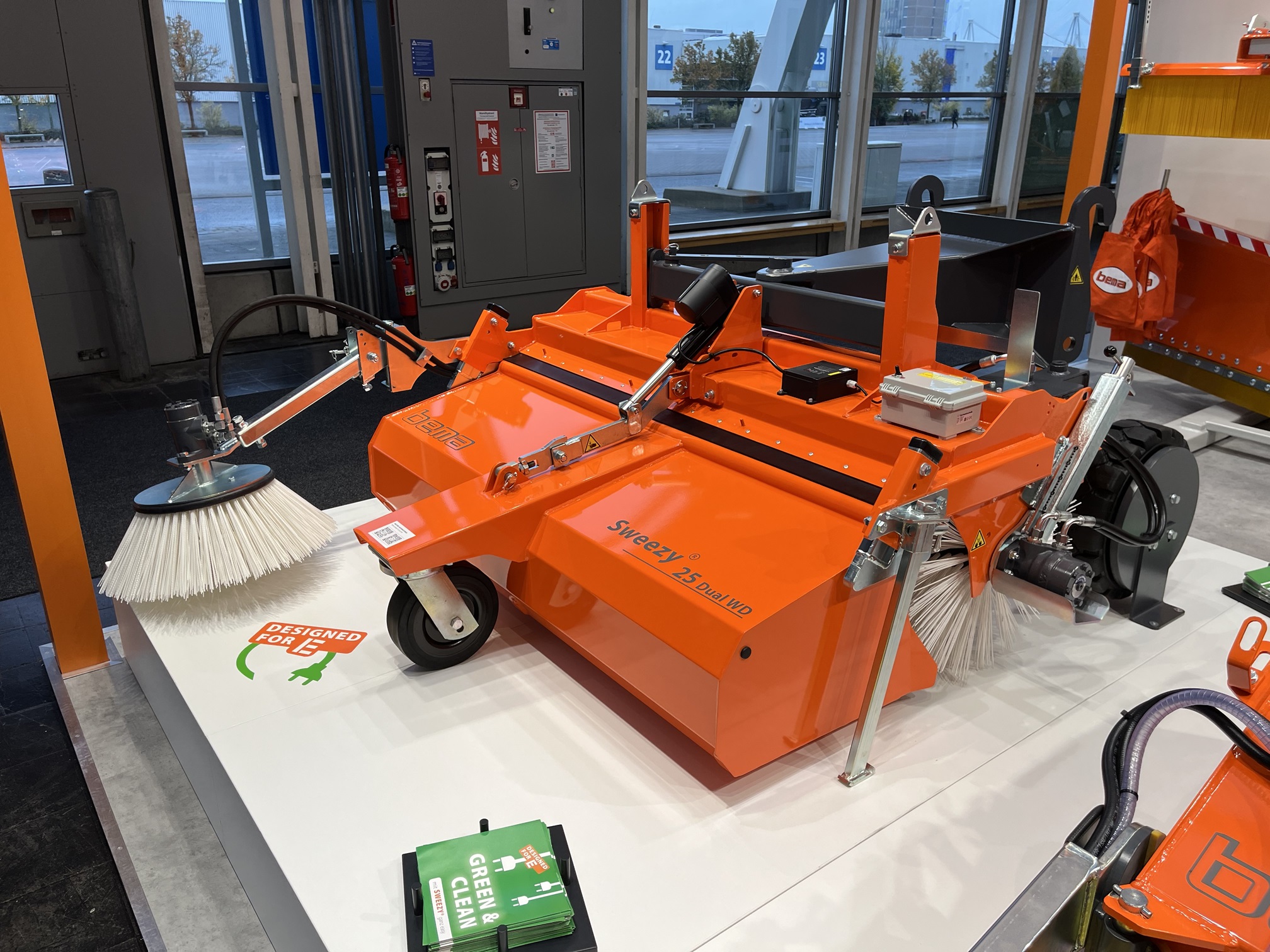 Kehrmaschine Bema Sweezy 25 Dual WD