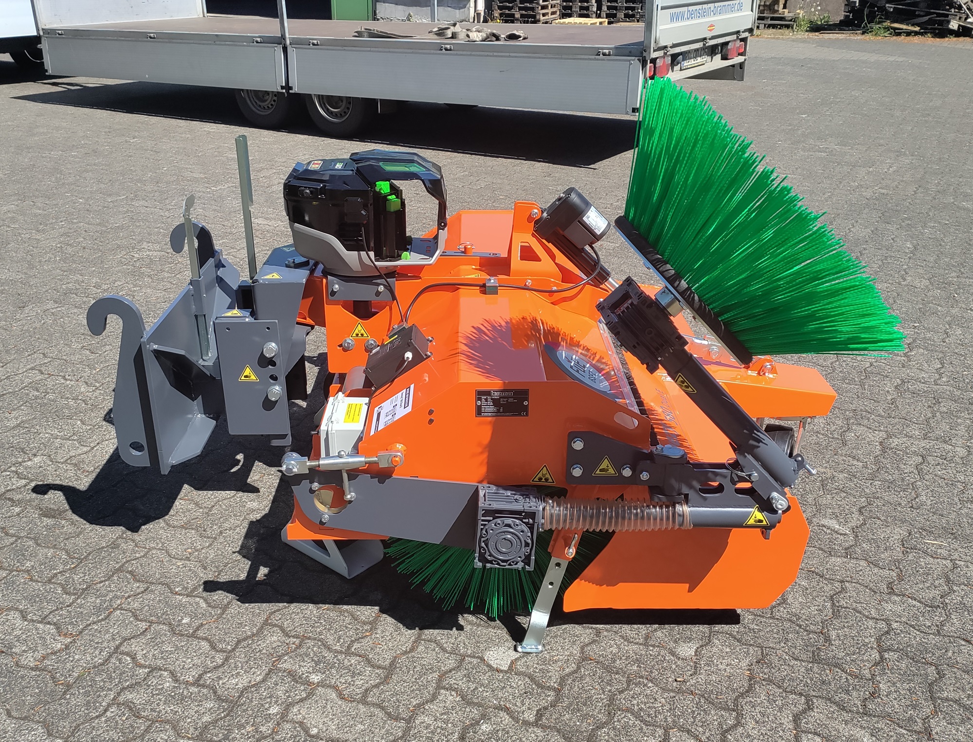 Kehrmaschine Bema Kommunal Sweezy 580 Dual E