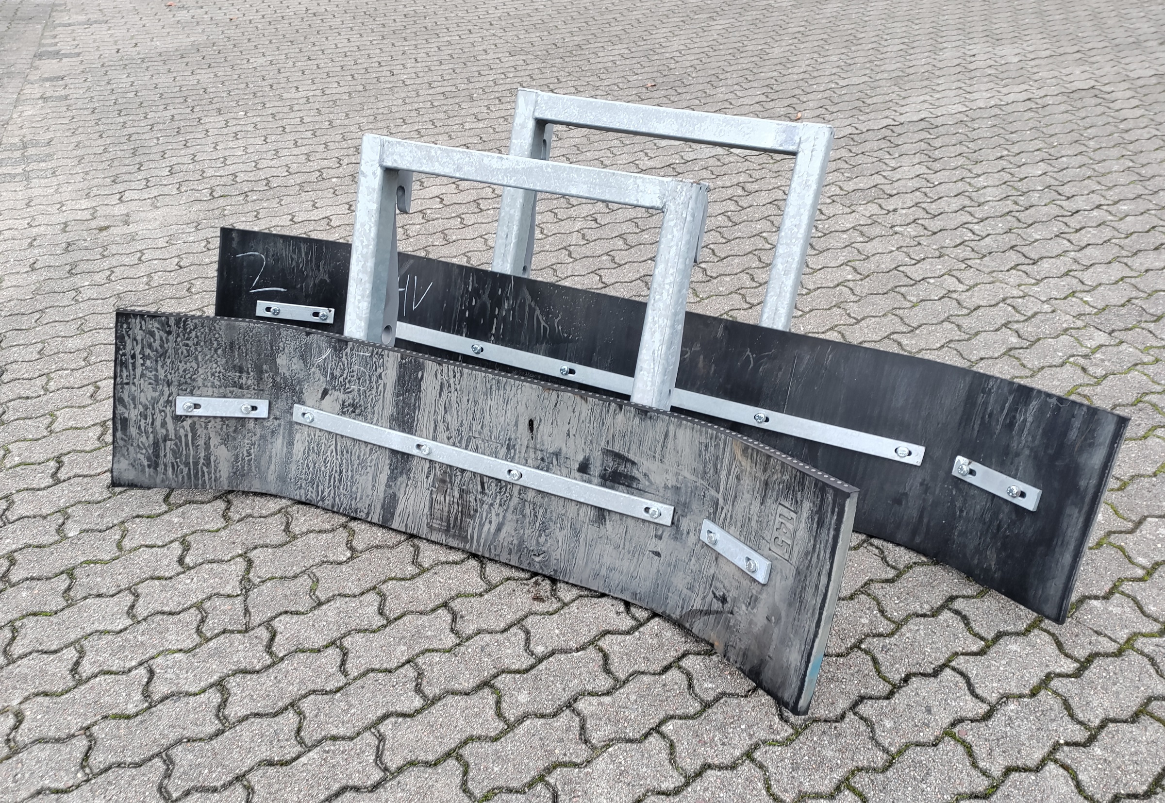 Gummischieber für Weidemann mit hydraulischer Verriegelung BMB