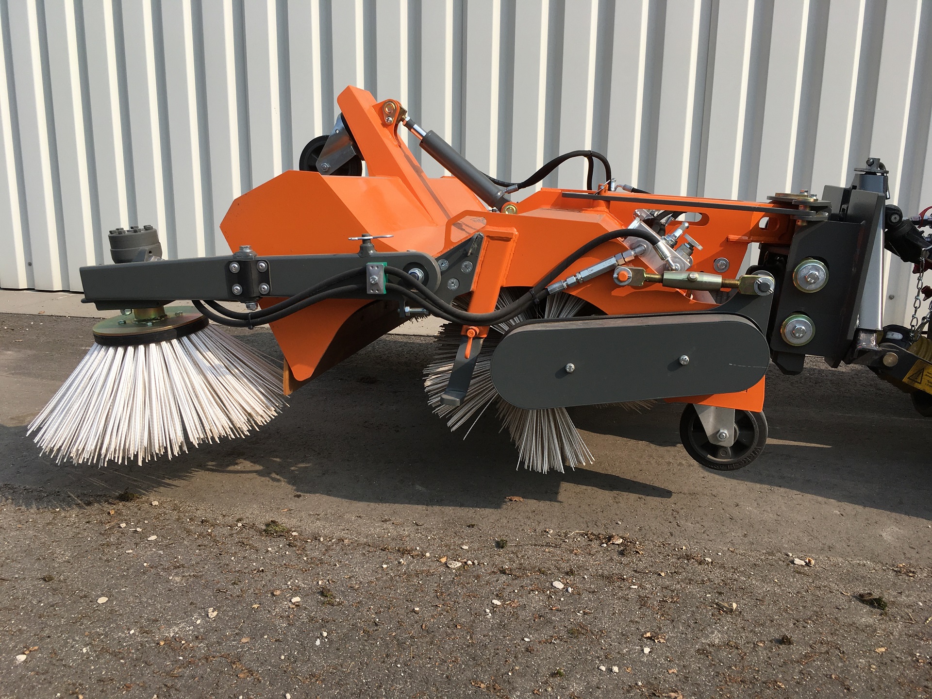 Kehrmaschine Bema Kommunal 450