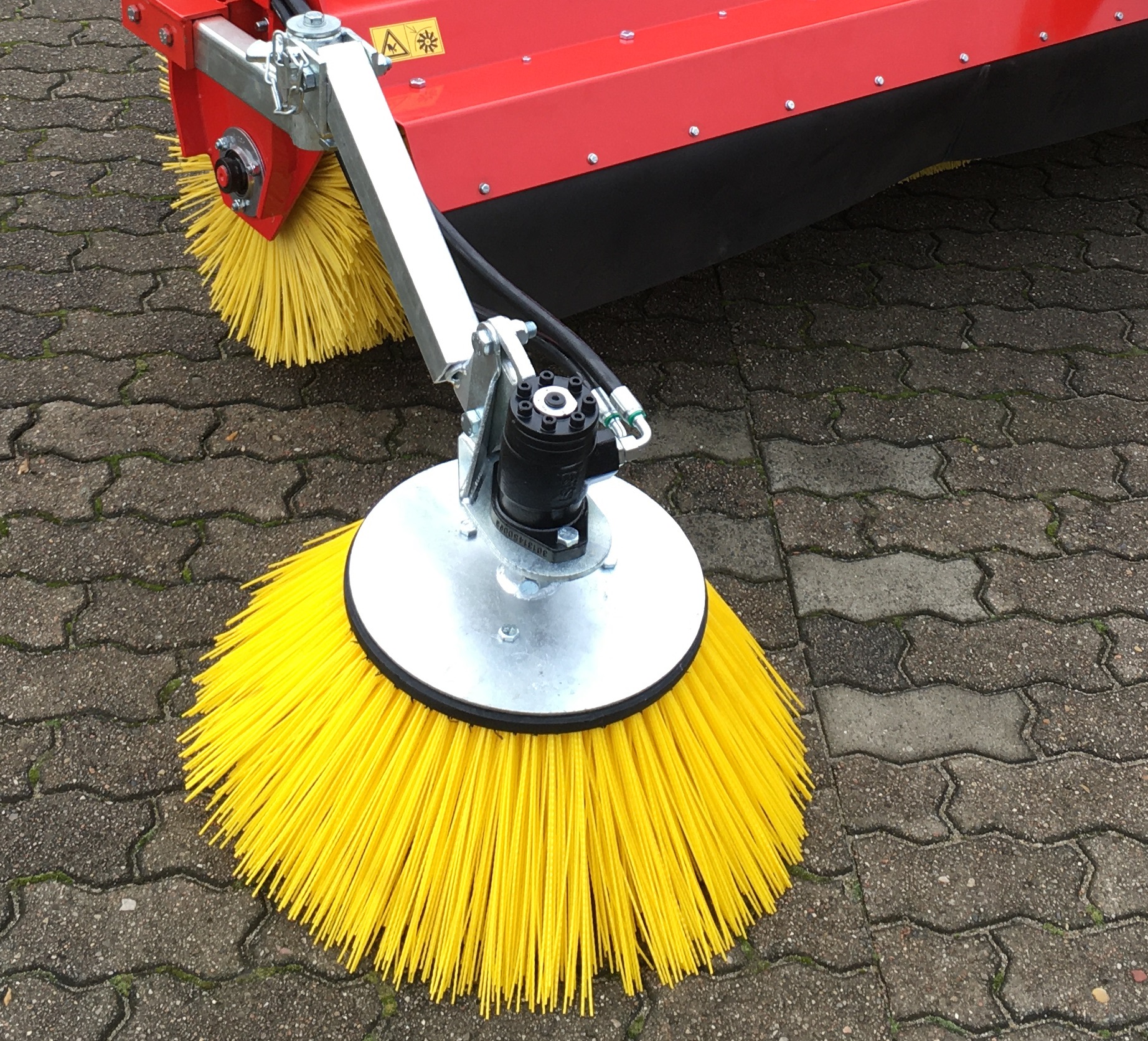 Seitenkehrbesen für Kehrmaschine BMB